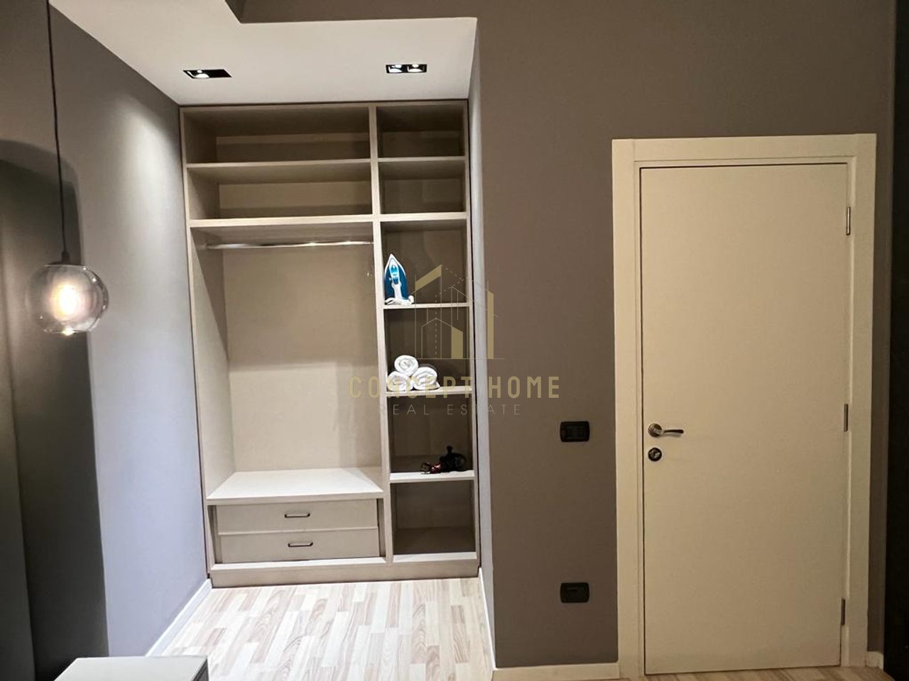 Apartament 1+1 Me Qira në Rruga e Kavajës, Tiranë - 1400€ | 70 m²