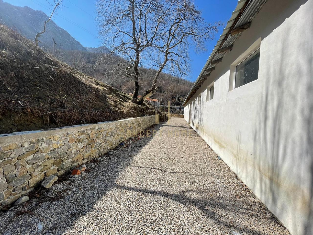 Magazzino in affitto a Dajt