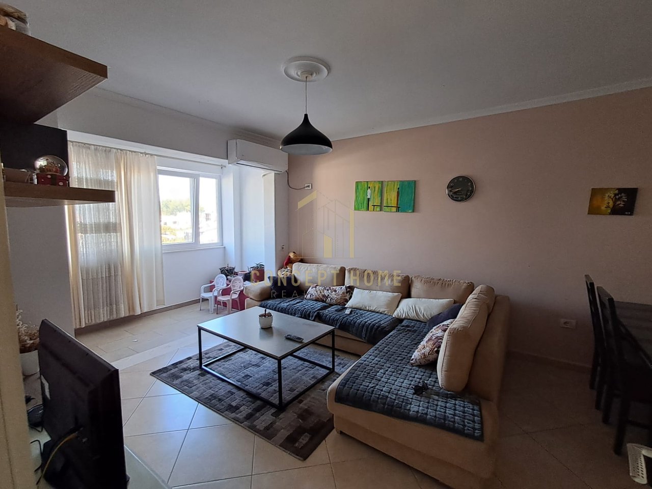 Jepet me qera Apartament 2+1+2 ne Astir
