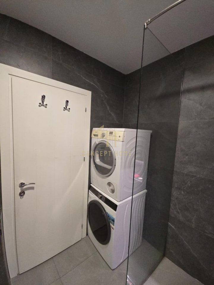 Jepet me qera apartament 2+1+2+2Poste Parkimi  Ne Yzberisht