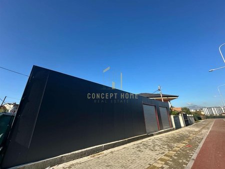 Warehouse for Rent in Lapraka