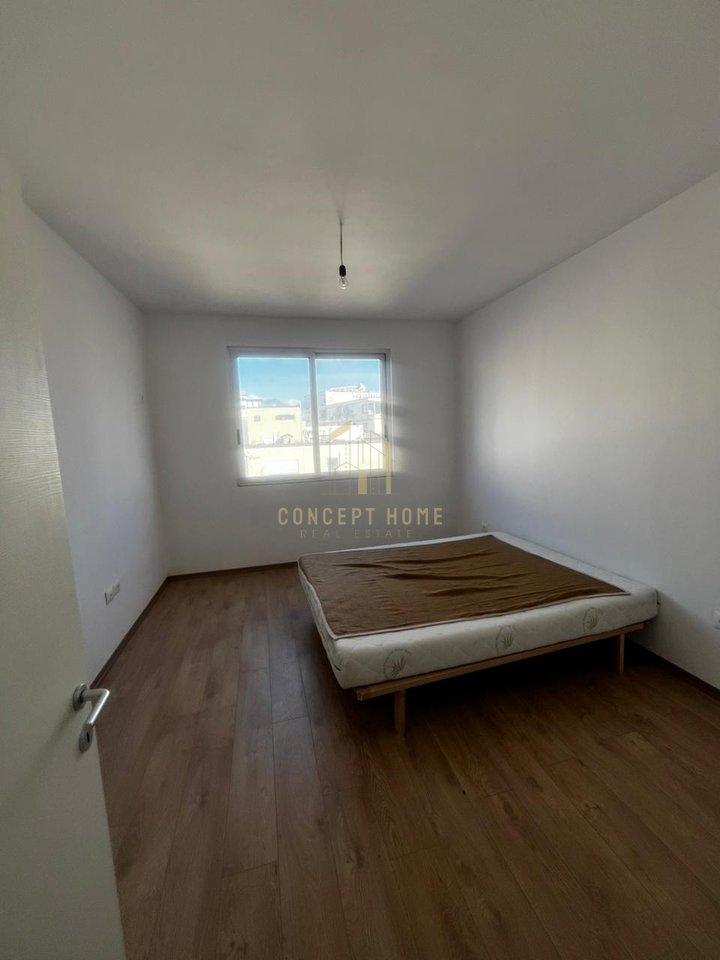 Shitet apartament 2+1+2 ne Astir