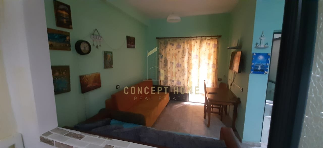 Shitet apartament 1+1 Ne Durres
