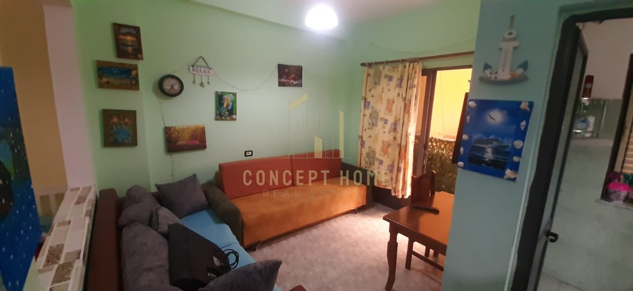 Shitet apartament 1+1 Ne Durres