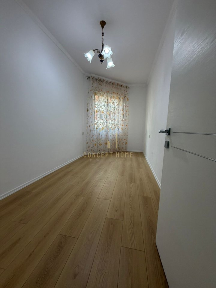 shitet apartament 1+1 ne Fresk