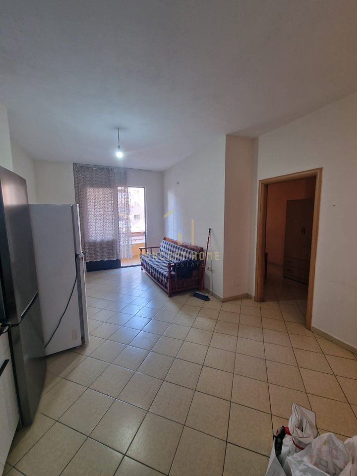 Appartamento 1+1 in affitto ad Astir