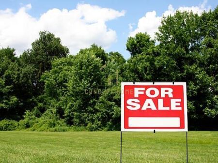 Land for sale in Kamez
