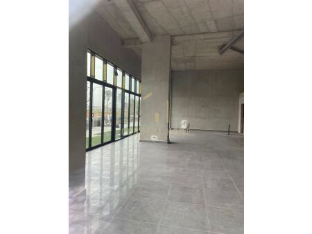 Business space for rent in Astir, main road