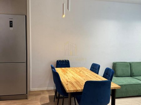 Apartament 2+1 Me Qira në Liqeni i Thatë, Tiranë - 900€ | 100 m²