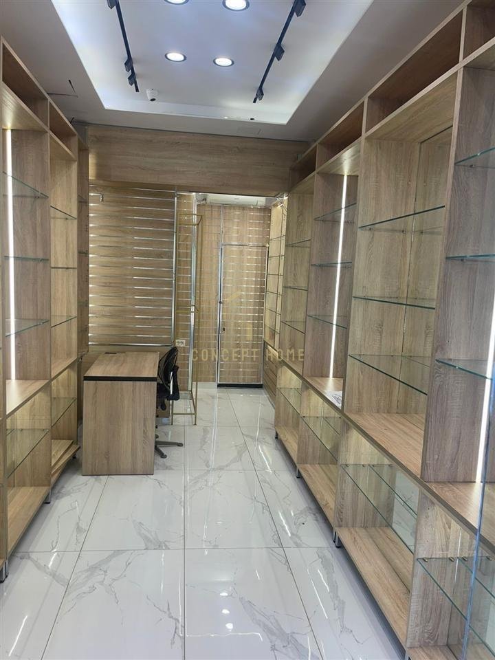 Shop for rent on Dibra Street