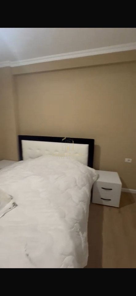 2+1 apartment for rent in Shkoze