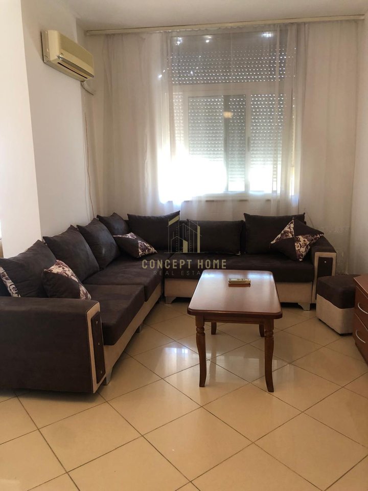 A 2+1 apartment is for rent near Mine Peza.