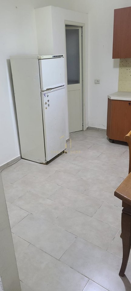 Affittasi 1+1 a Ali Dem