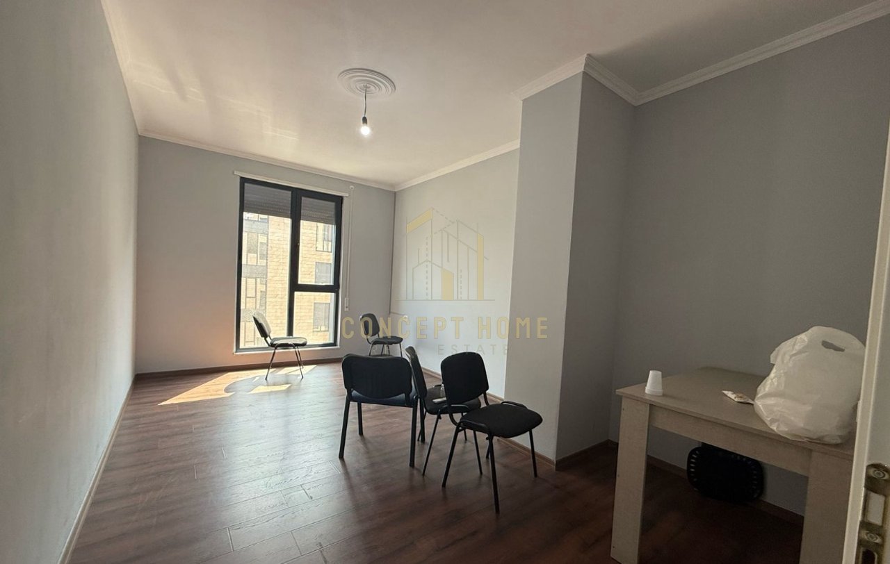3+1 in affitto a Kinostudio, di fronte all'UET