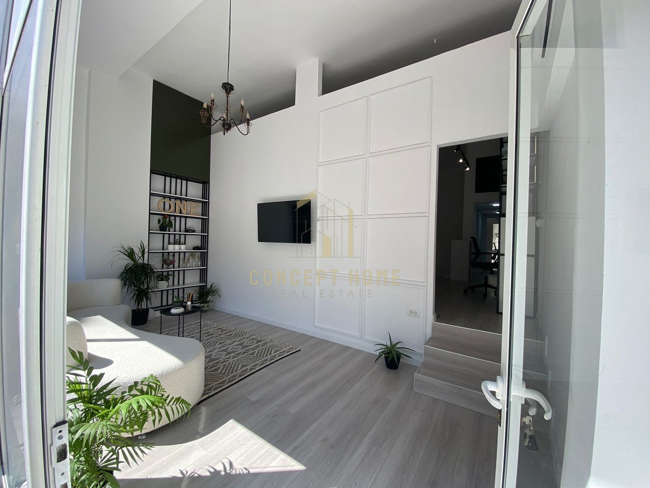Business premises for sale Student City