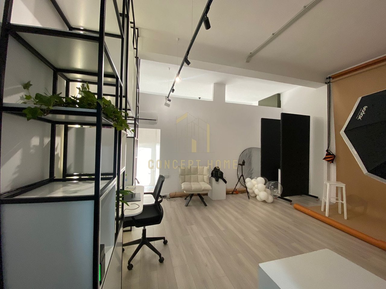 Business premises for sale Student City