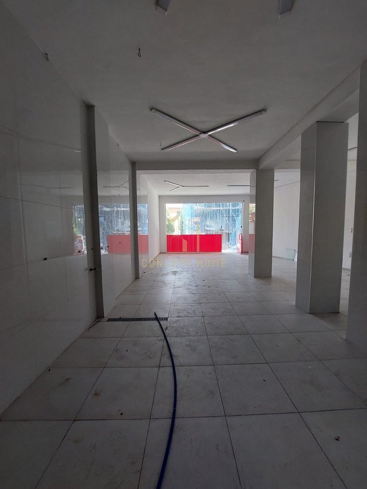 Negozio in affitto a Brryli, Selvia, Tirana - 800€ | 105 m² Via Deshmoret