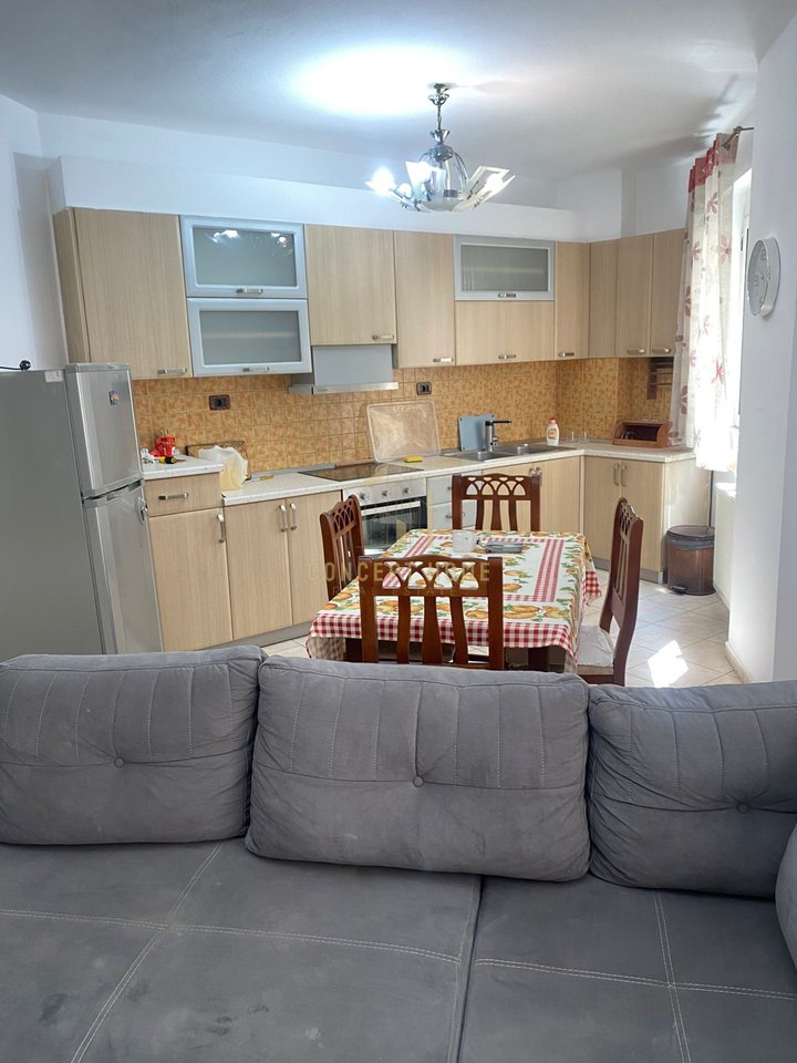 Appartamento 2+1+2 in affitto vicino a /Lago Artificiale/Garda, Tirana - 1300€ | 125 m²