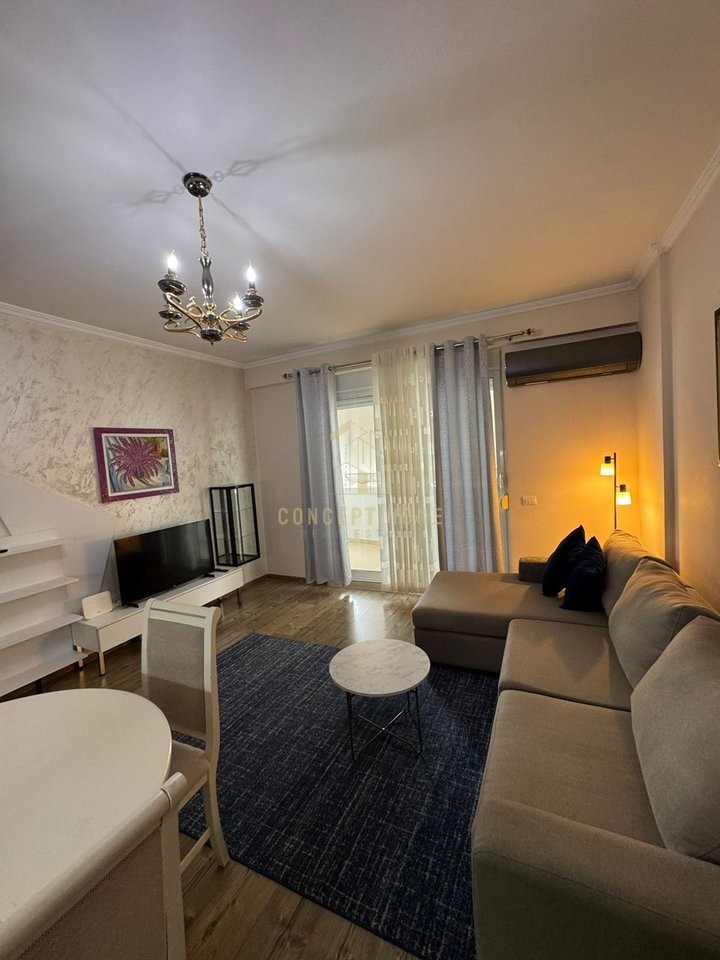 Apartament 2+1 tek Kontakt, 21-Dhjetori