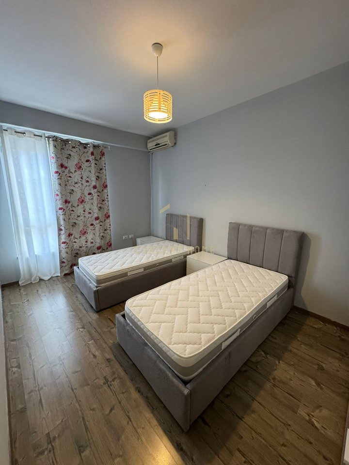 Apartament 2+1 tek Kontakt, 21-Dhjetori