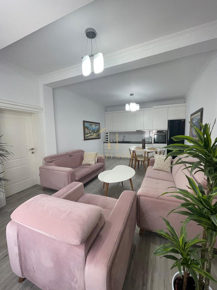 Villa in vendita a Koder Kamez