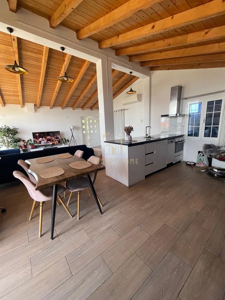 Villa in vendita a Koder Kamez