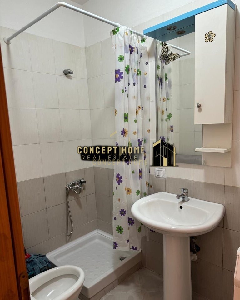 Jepet me qera apartment 2+1+2 ne Astir