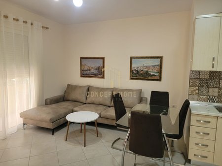 Apartament 2+1 Me Qira në Kodra e Diellit, Tiranë - 50.000 leke/muaji | 90 m²