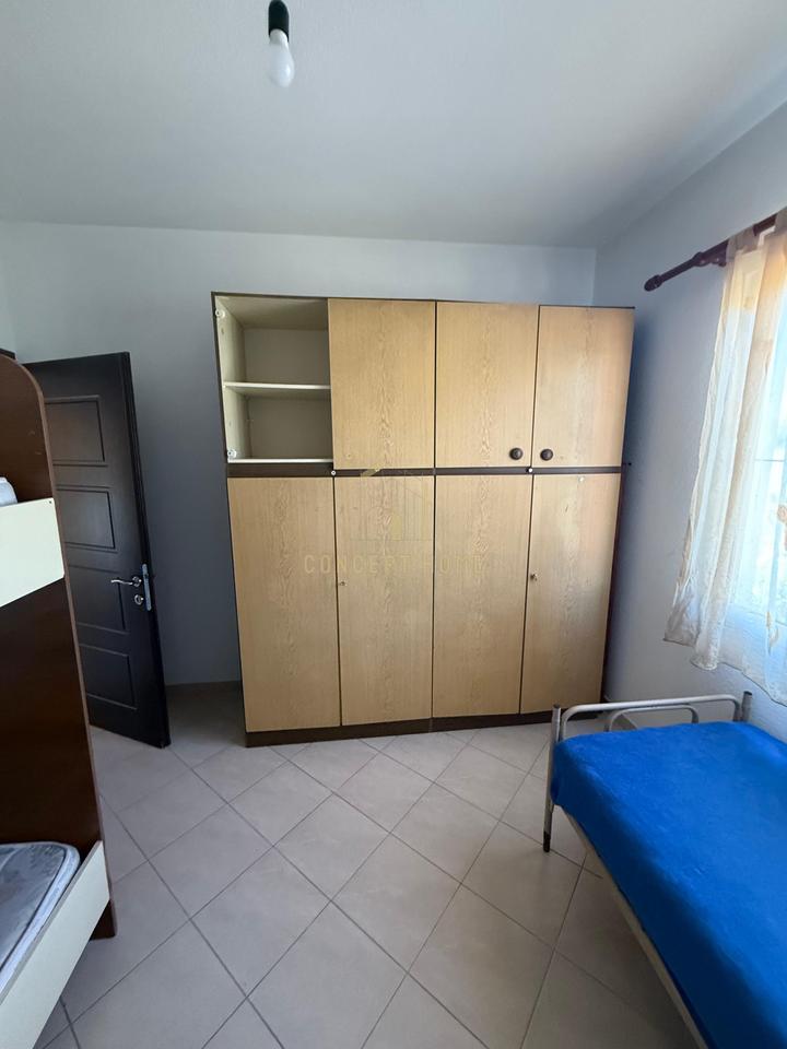 Jepet me qera apartament 2+1 Qytet Studenti