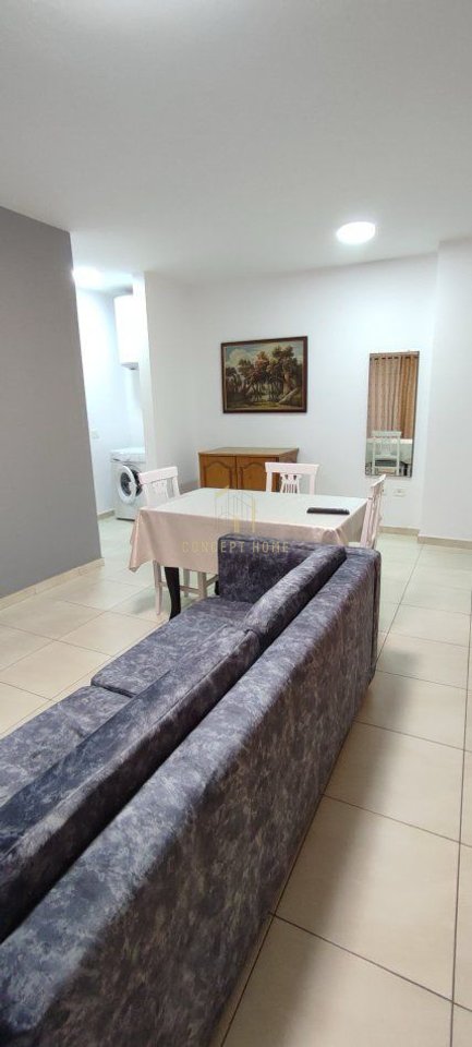 Jepet apartament me qera 1+1 tek Rruga e Kavajes