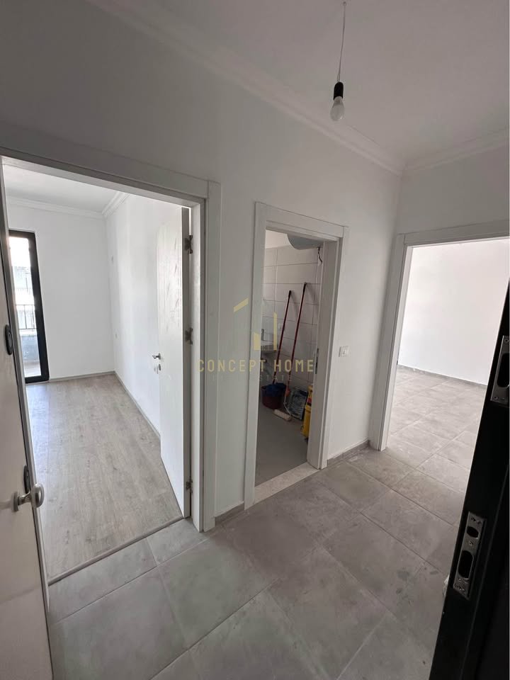 Apartment 1+1 for Sale in Kamez