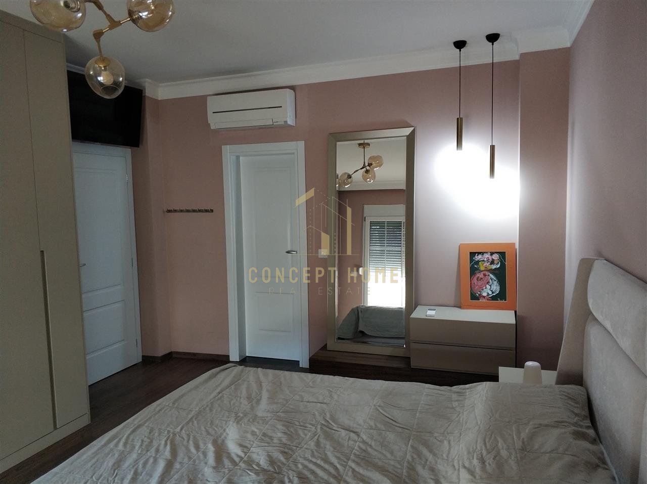 Jepet me qera apartament 2+1+2 tek Rruga e Kavajes