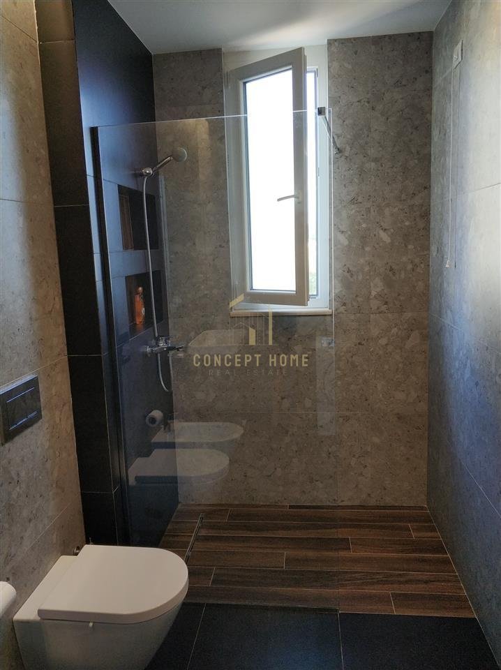 Jepet me qera apartament 2+1+2 tek Rruga e Kavajes