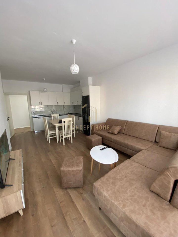 2+1 apartment for rent in Kamez
