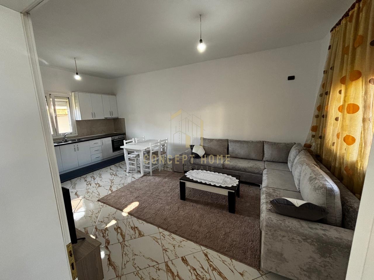 Jepet me qera shtepi private 2+1 Te 5 Maj