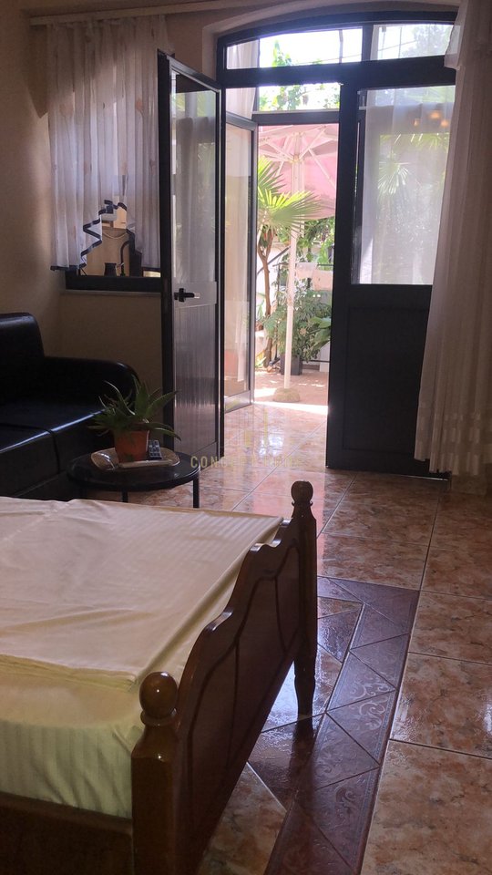 Studios for Rent near Medreseja, Tirana - 35,000 lek | 40 m²