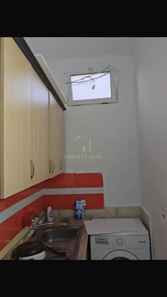 Jepet  me qera shtepi private 1+1 tek Inxhinieria Ndertimit