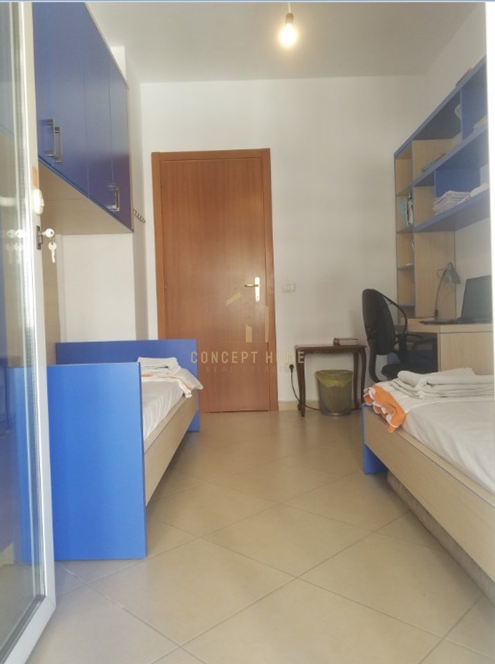 Jepet me qera apartament 2+1 tek 21 Dhjetori