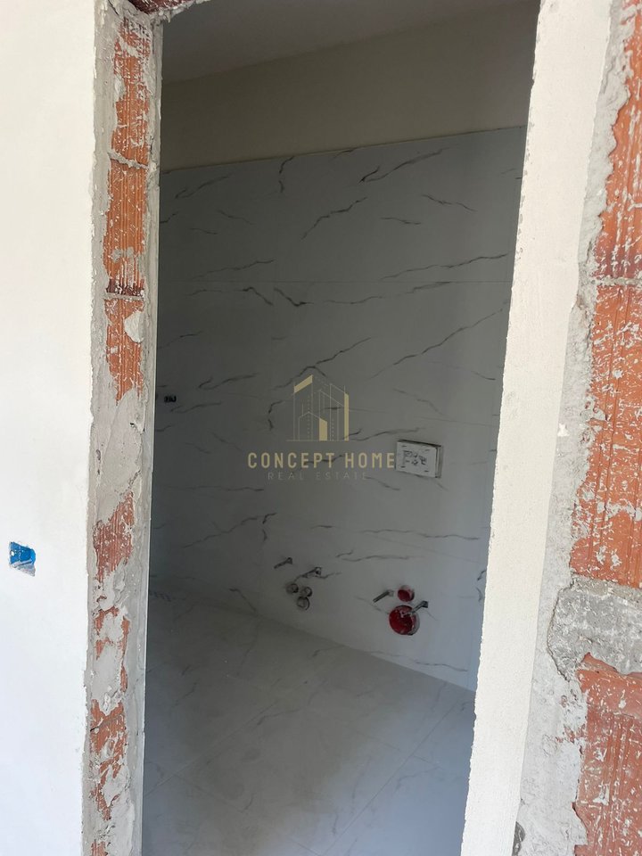 Apartment for sale 2+1+2 in Paskuqan