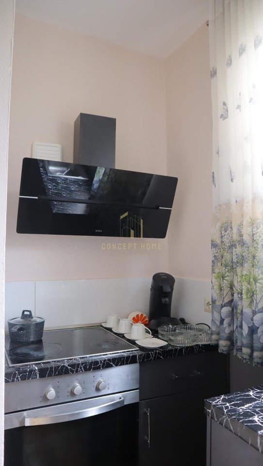 Jepet apartament me qera 2+1 tek Selvia