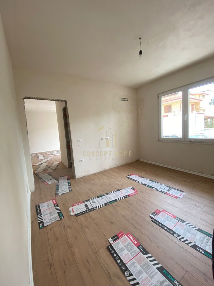 Shitet apartament 1+1 ne Durres
