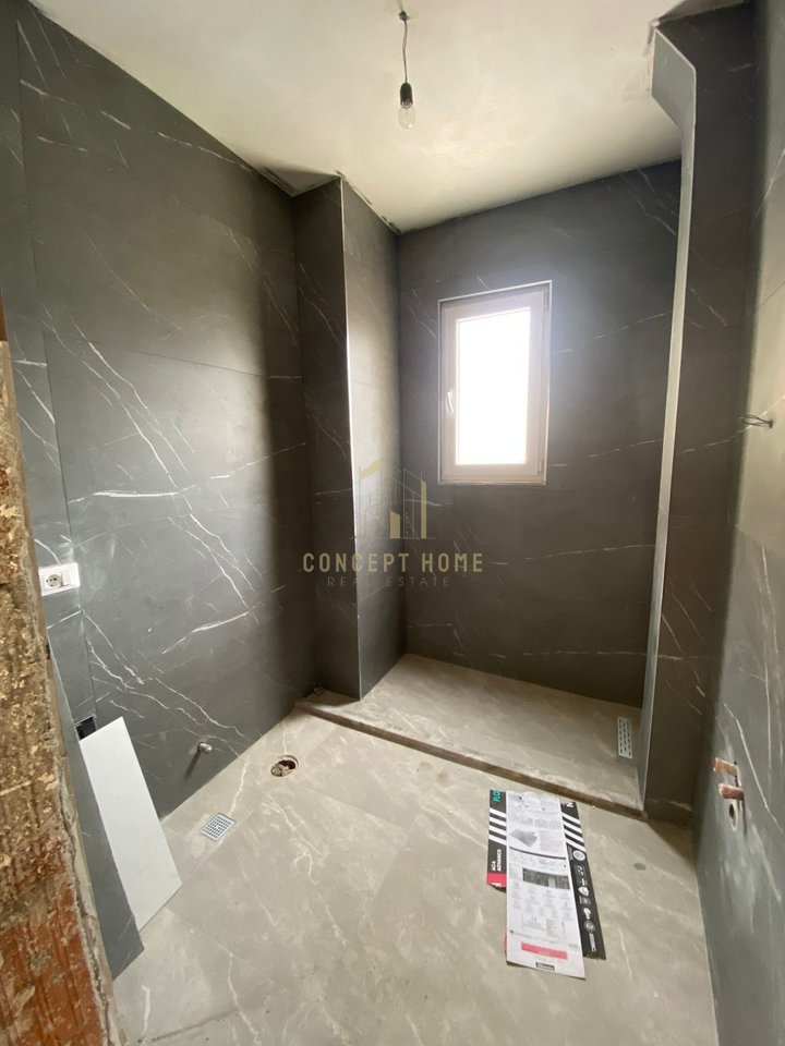 Shitet apartament 1+1 ne Durres