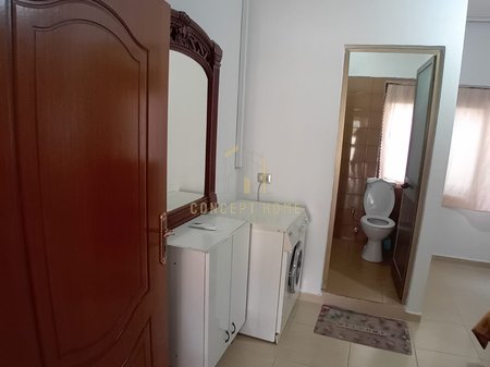 Jepet me qira Apartament 1+1 Tek Rruga “5 Maji”