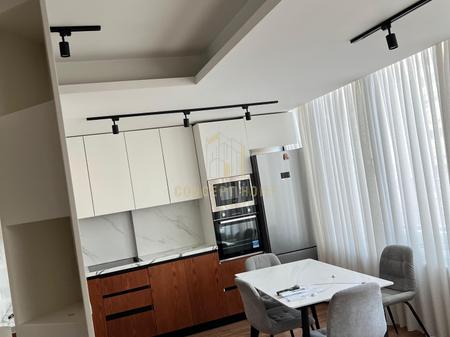 For rent 2+1+2 apartment at Komuna Parisit