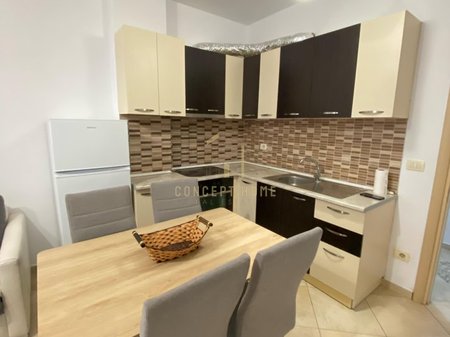 Jepet me qera apartament 2+1 Ne Astir