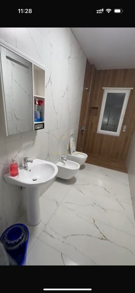 Jepet me qera apartament 2+1 ne Kamez