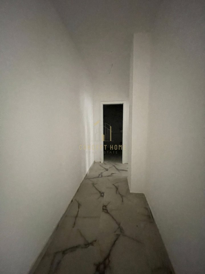 In vendita appartamento 2+1+2 + posto auto a Liqeni Thate