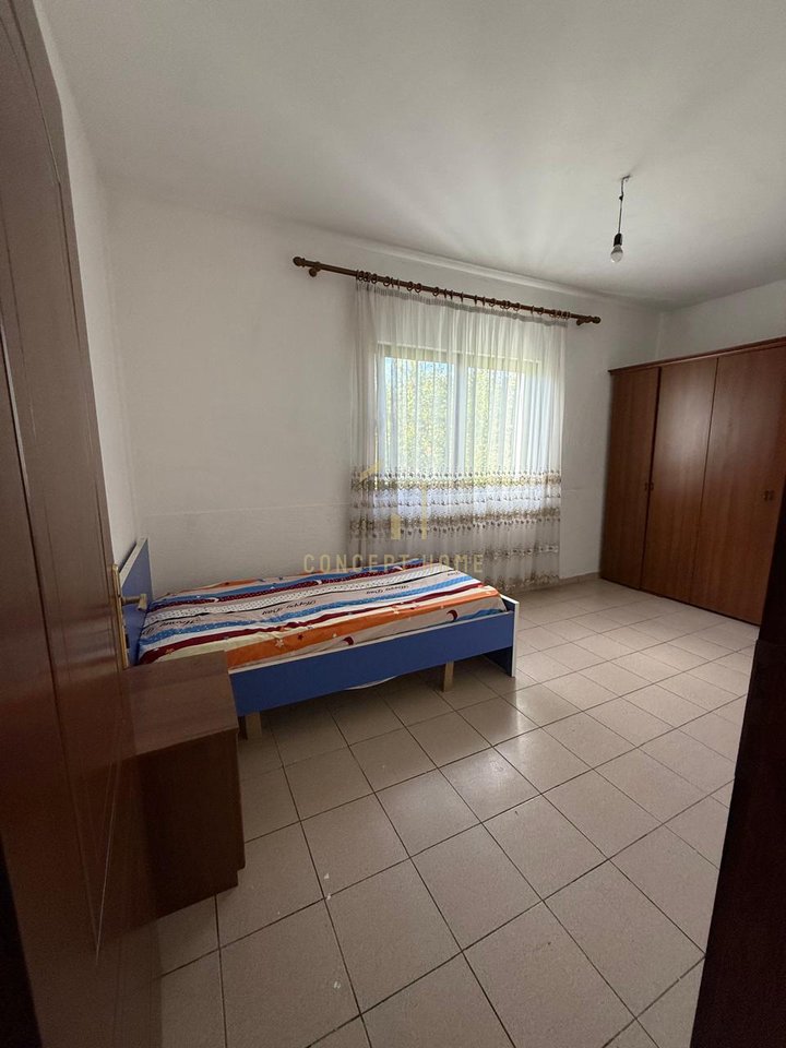 Jepet me qera Shtepi private tek Casa Italia