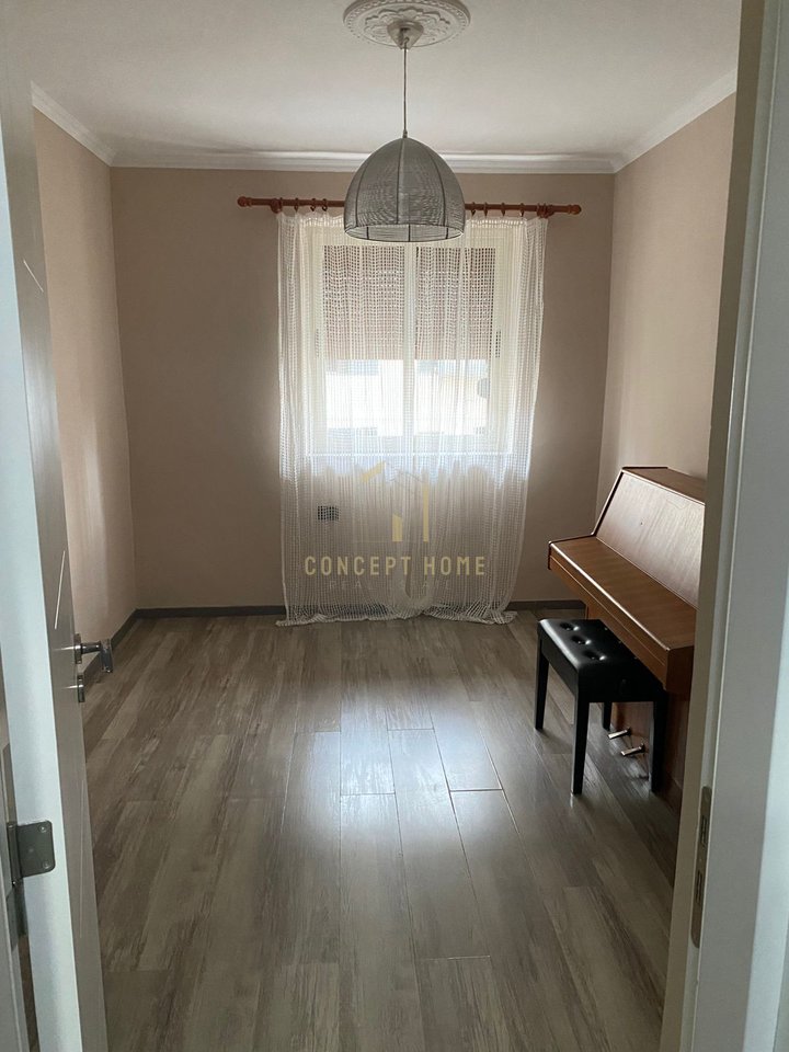 Jepet me qera Apartament 2+1 ne Porcelan