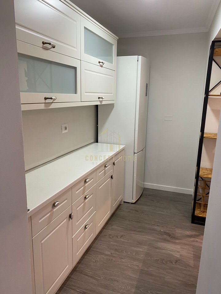 Jepet me qera Apartament 2+1 ne Porcelan
